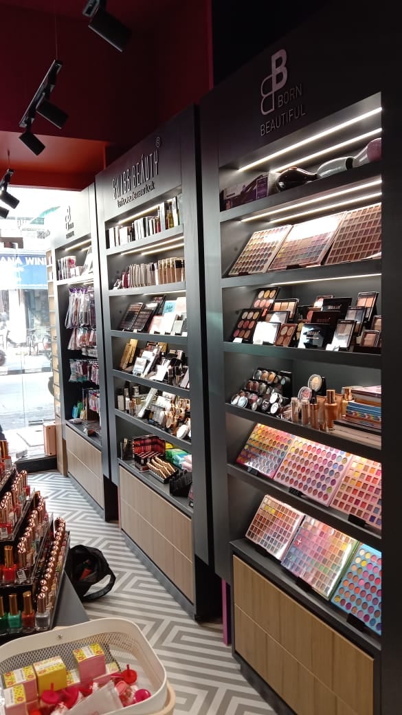 cosmetic shop furniture design