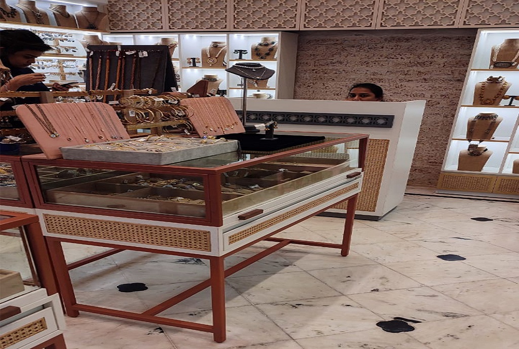 jewellary showroom furniture design (7) jewellery shop interior furniture design